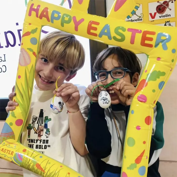 Actividad de Pascua en clase de inglés en Gijón
